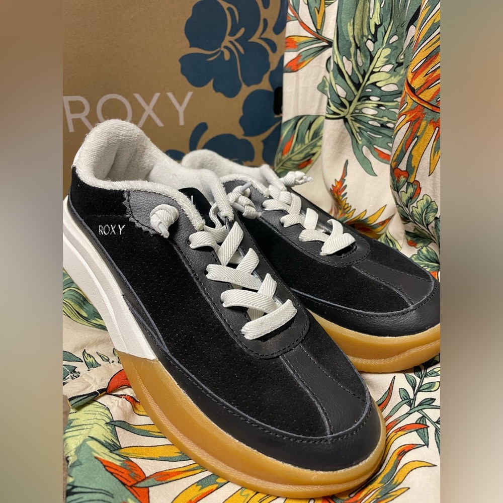 Roxy Joey Sneaker 6.5